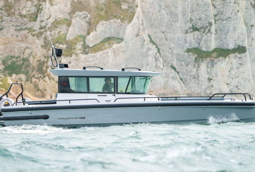 Axopar 28 Cabin in Isle of Wight, Available for Charter